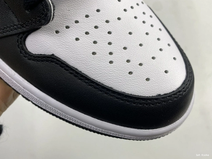 555088-010 White (2014) 1 Black Retro  Jordan 0208